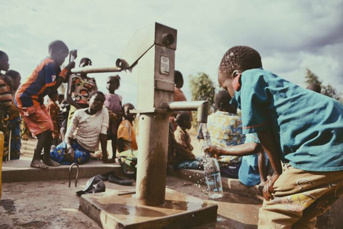 Nachhaltige Badhersteller Keuco Brunnen Afrika