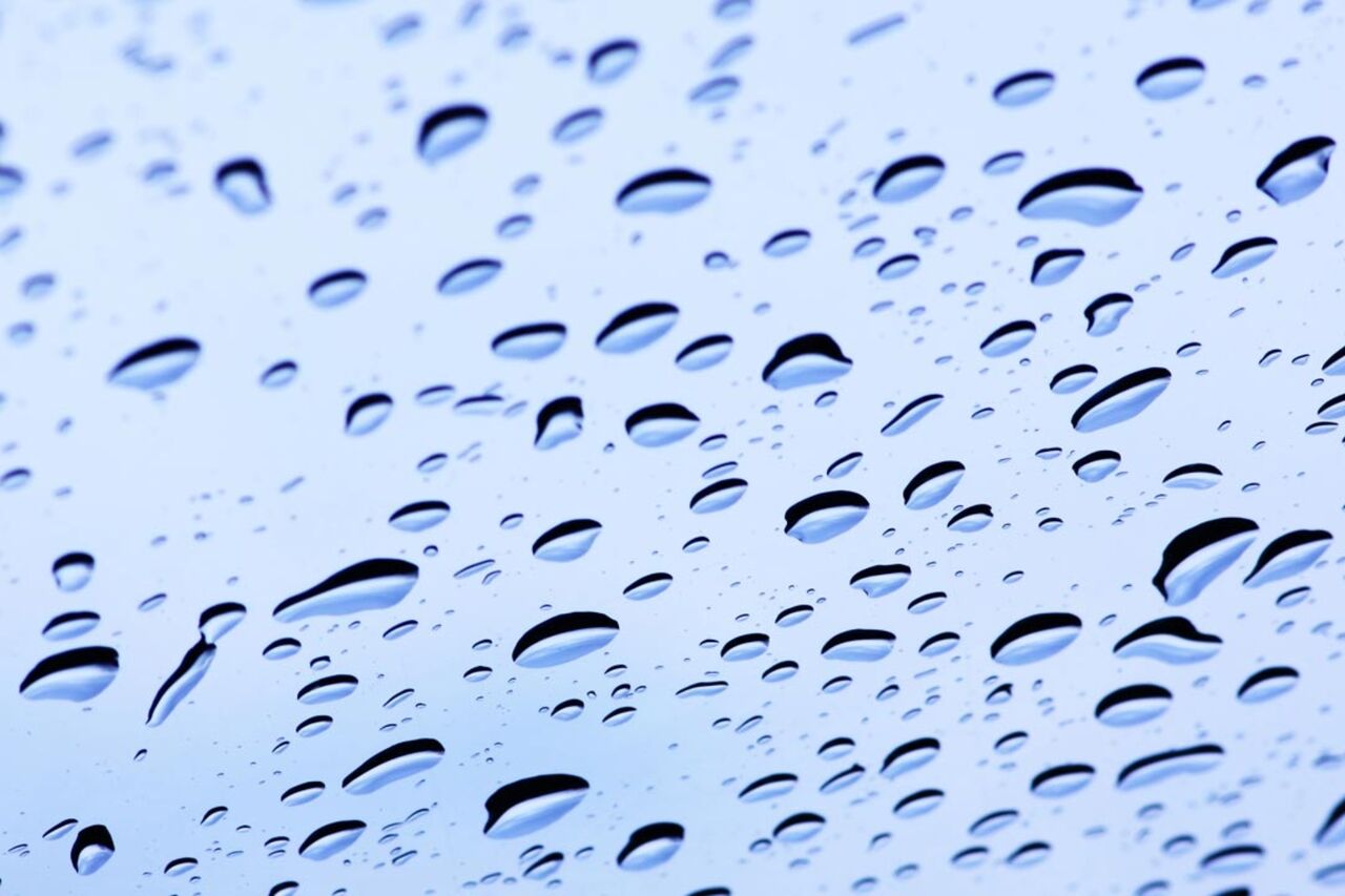 SPRINZ Glasveredelung: Saubere Duschflächen mit weniger Aufwand