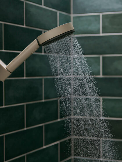 SPLASH Bad Hansgrohe PlanetEdition Pulsify 5