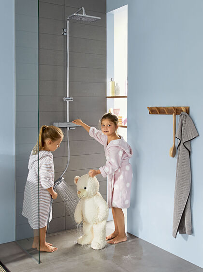 Die Familiendusche Croma E , dass sichere und schöne Duschsystem von hansgrohe.