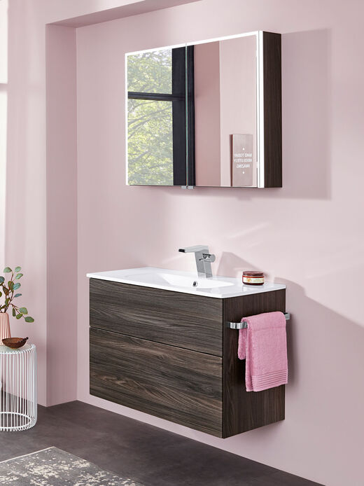 Kleiner Waschplatz JOY mit Waschbeckenunterschrank und Spiegelschrank von Heilbad 