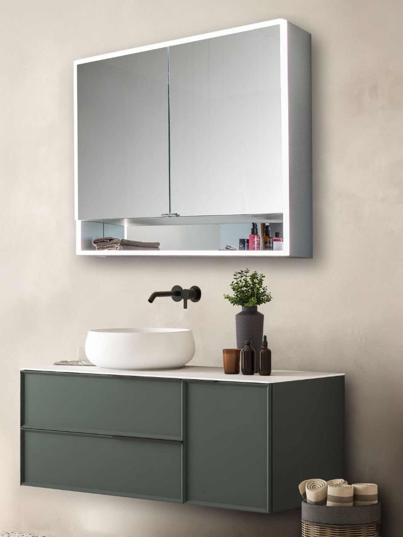 SPRINZ Expose-Line Spiegelschrank: Langlebiges Design mit smarter Funktion
