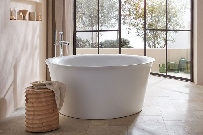 Badewanne White Tulip von Duravit, gestaltet von Philippe Starck.