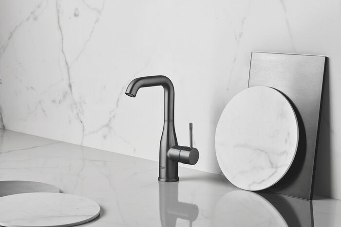 GROHE Essence Colours Moderne Badarmatur matt gebürstet in Graphit, Einhebelmischer.