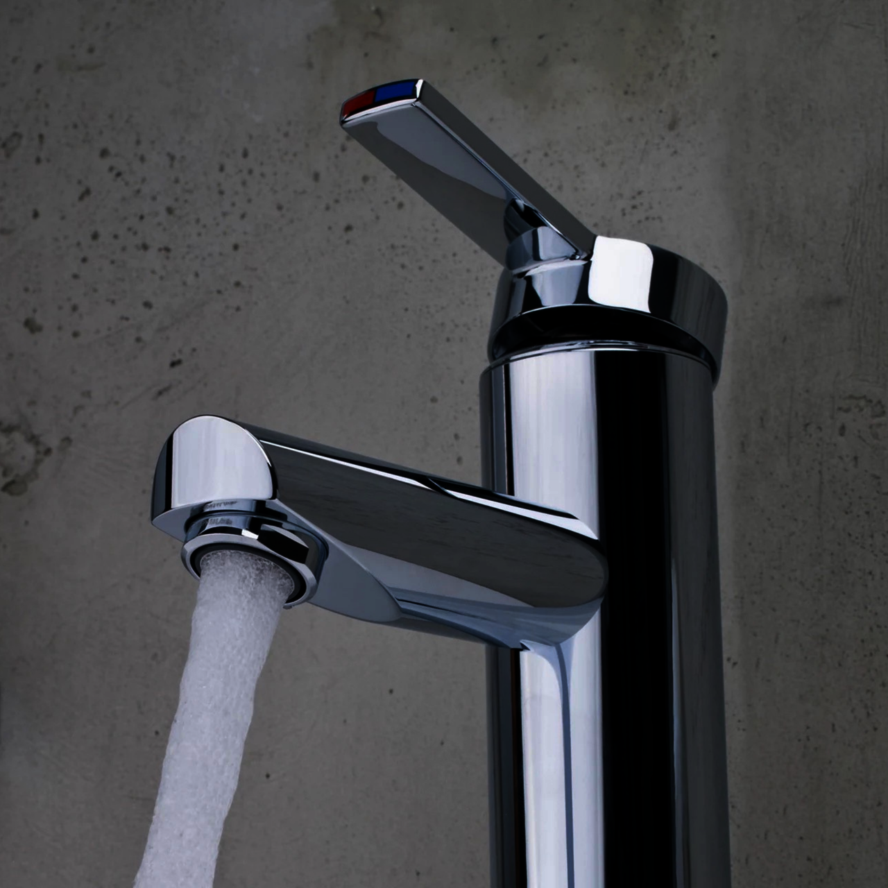 KEUCO: Weniger Wasser am Waschtisch und in der Dusche