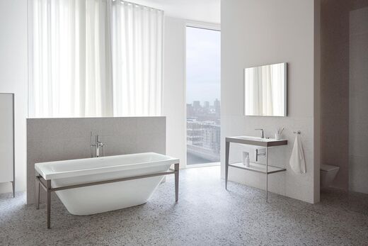 Freistehende Badewanne der Serie Duravit XViu.