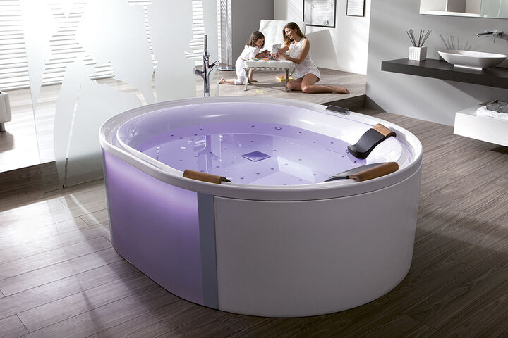 HOESCH ErgoPlus Whirlwannen oval freistehend