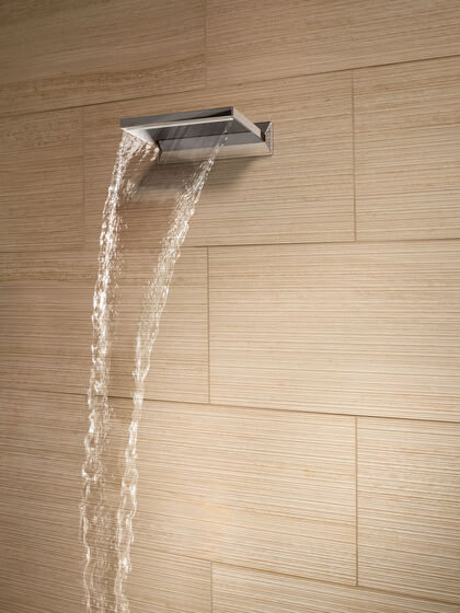 Schwallauslauf Dusche wandmontiert in chrom.