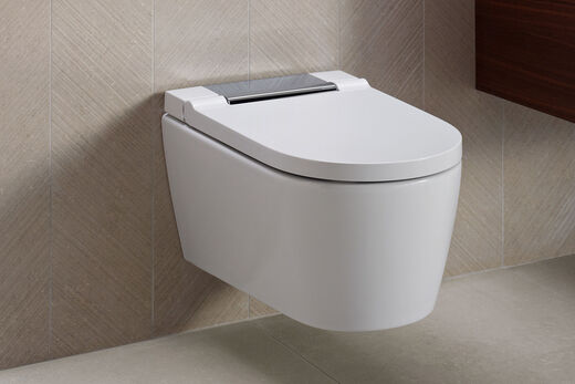 Mehr Frische und Sauberkeit beim Toilettengang garantiert ein Dusch-WC. Das AquaClean Sela von Geberit ist spülrandlos, mit moderner Spültechnik ausgestattet und der Sitz lässt sich sogar zur Reinigung abnehmen.