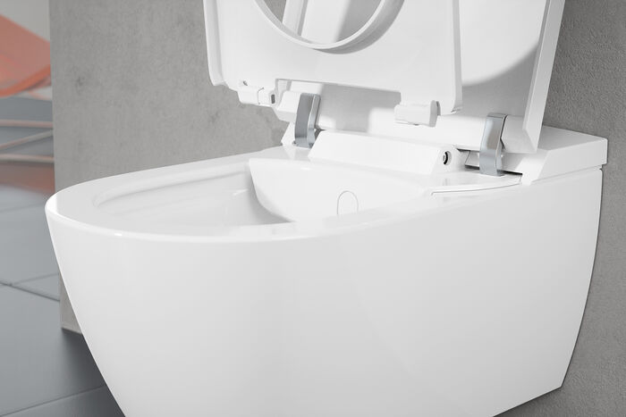 Moderner Standard bei Villeroy & Boch: Zur Reinigung lässt sich der WC-Sitz des Dusch-WCs ViClean-I 100 einfach abnehmen. So kann die Keramik leichter sauber gehalten werden.
