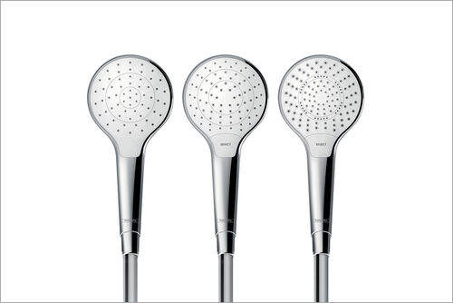 3 Duschköpfe von Hansgrohe der Familie CromaSelect.