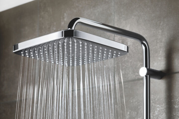 Die Kopfbrause GROHE Tempesta 250 in eckiger Form mit dem wohltuenden Rain-Strahl.