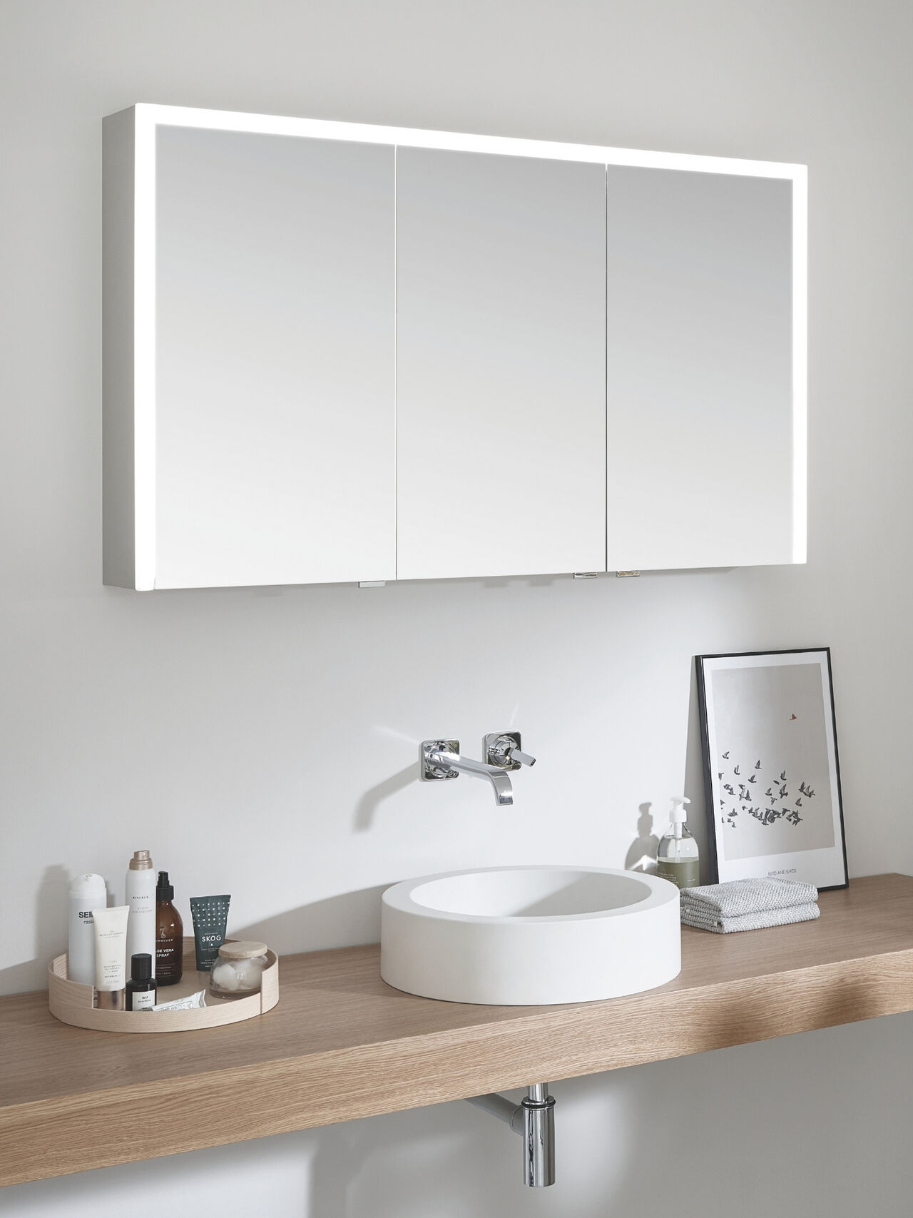 SPRINZ Elegant Line Lichtspiegel für klare Leichtigkeit im LIGHT Bad