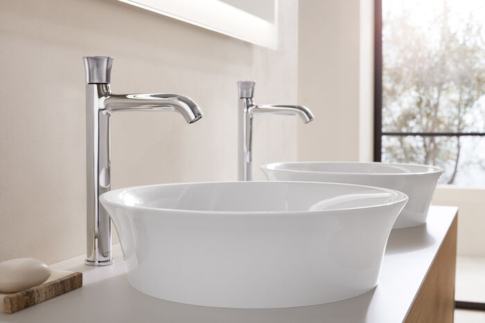 Waschschale und Armatur White Tulip von Duravit und Philippe Starck.