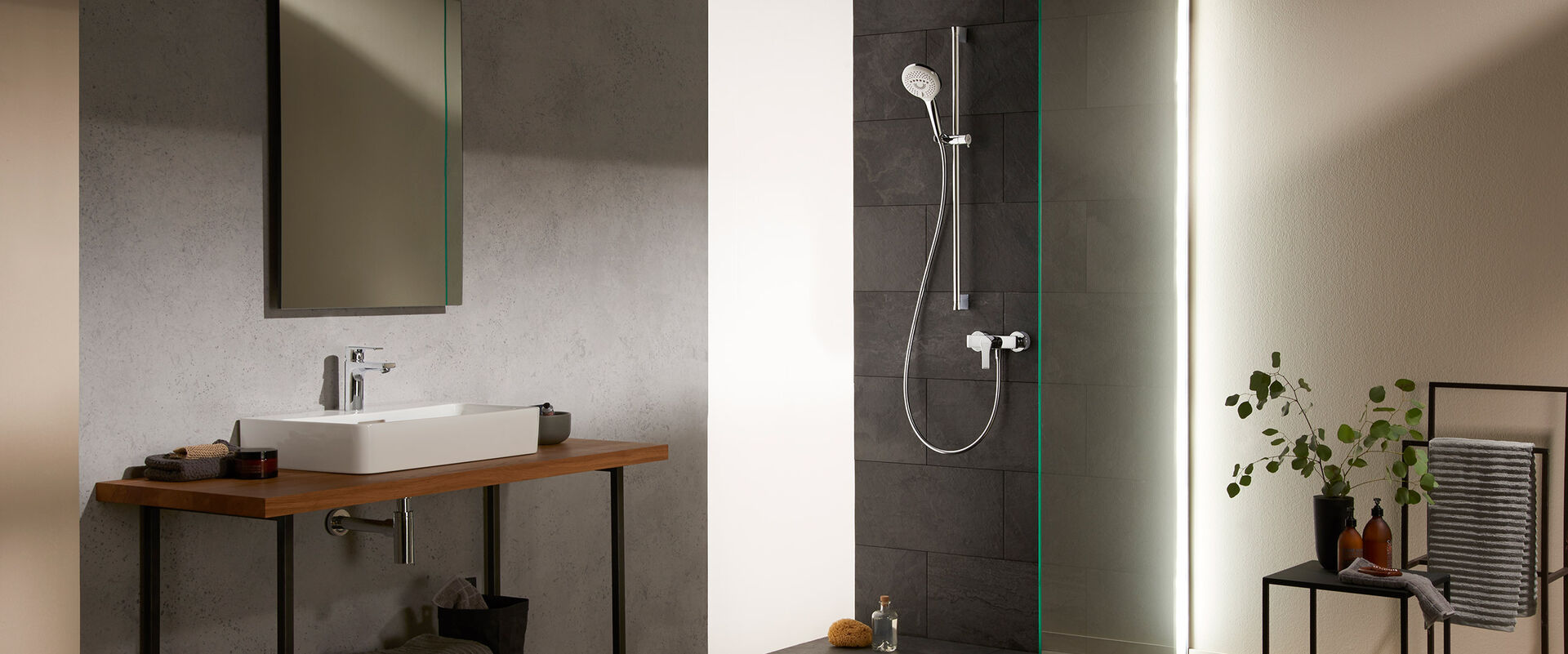 Armaturen aus einem Guss für Ihr Badezimmer: Kludi Zenta SL bietet Lösungen für das Waschbecken, zum Befüllen der Badewanne und für die Dusche.