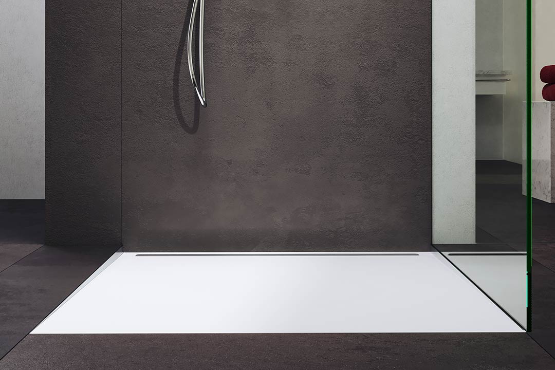 Absolut flach und bodeneben: Blick auf das Duschsystem Nexsys von Kaldewei