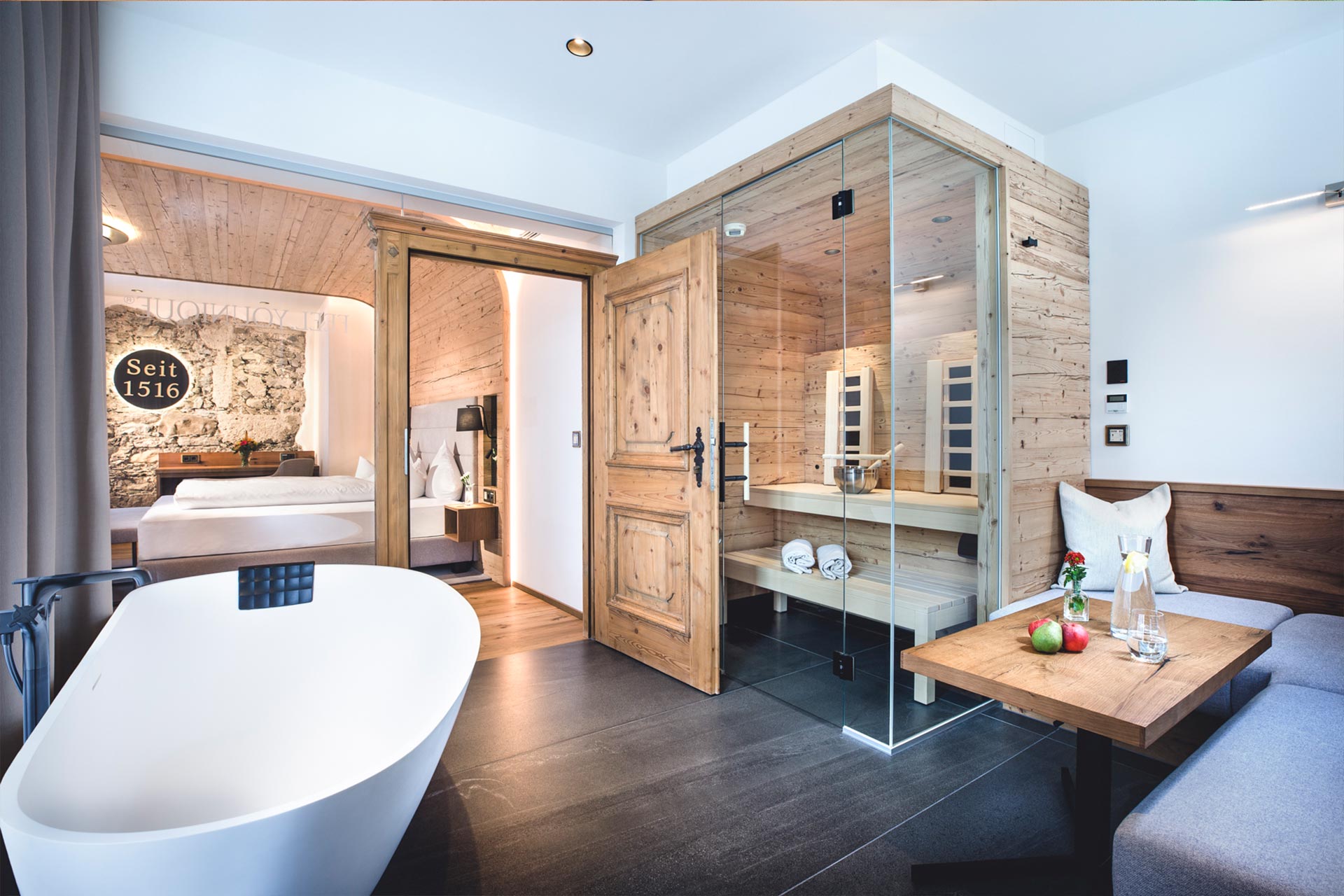 Klosterbraeu Hotel Splash Bad Lifestyle Suite Sauna Freistehende Wanne Bierbrunnen