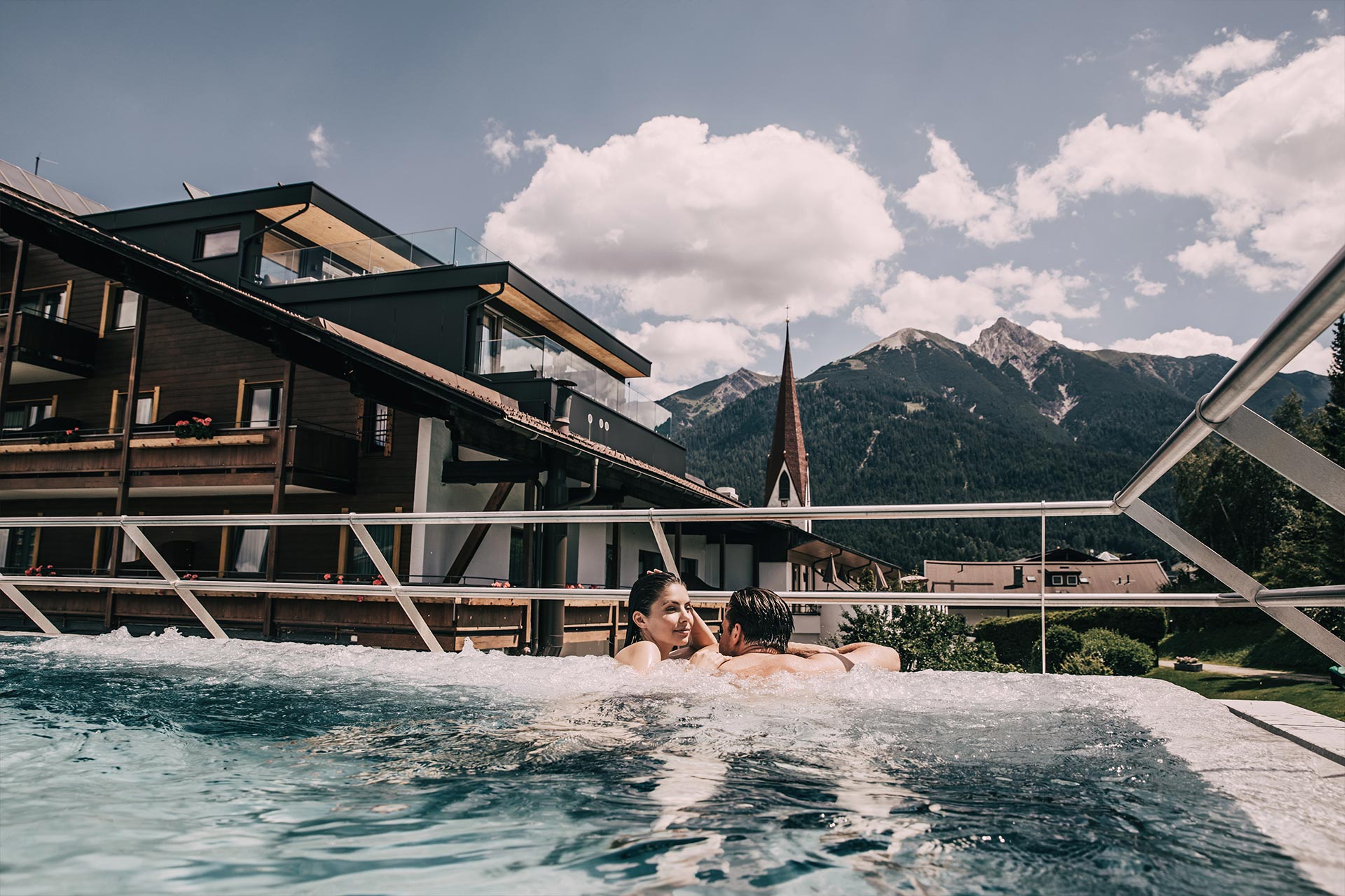 Hotel Klosterbraeu Pool außen
