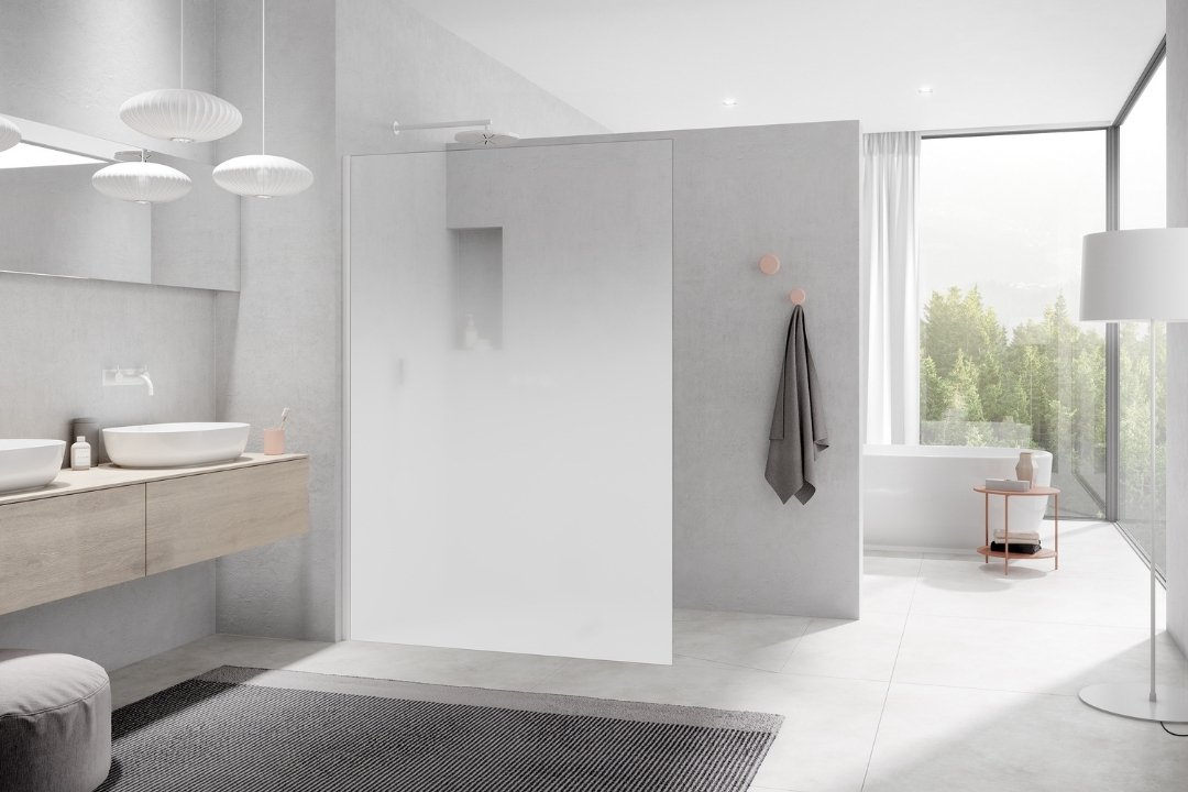 Kermi White Line mit NICA als transparente Walk-in-Lösung im LIGHT Bad